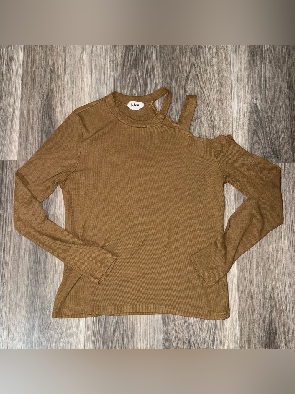 LNA Brown Cold Shoulder Ribbed Shirt Size Medium Revolve Basics Minimalist